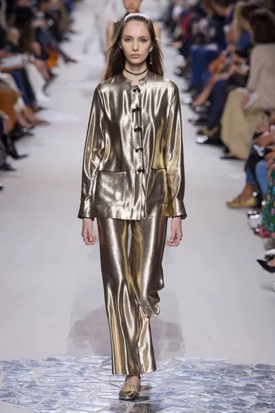 Look 55